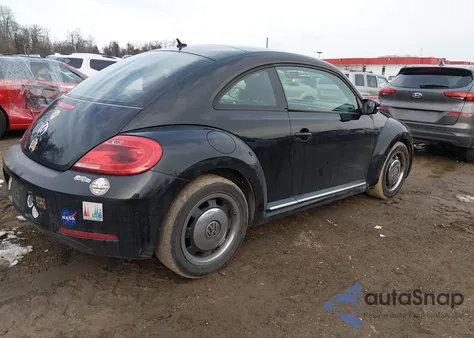 2013 Volkswagen Beetle 2.5L из США, поврежденный, VIN 3VWJP7AT9DM621948